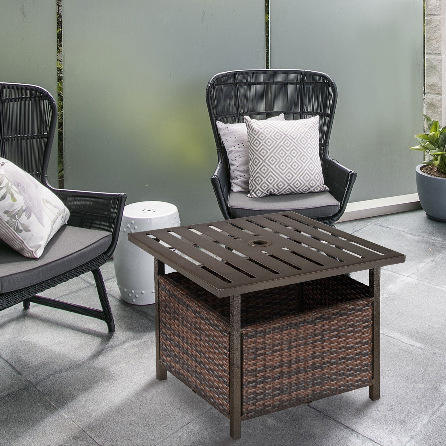 Outdoor Rattan Wicker Patio Coffee Table w/ Umbrella Hole Suitable for Garden Backyard Brown