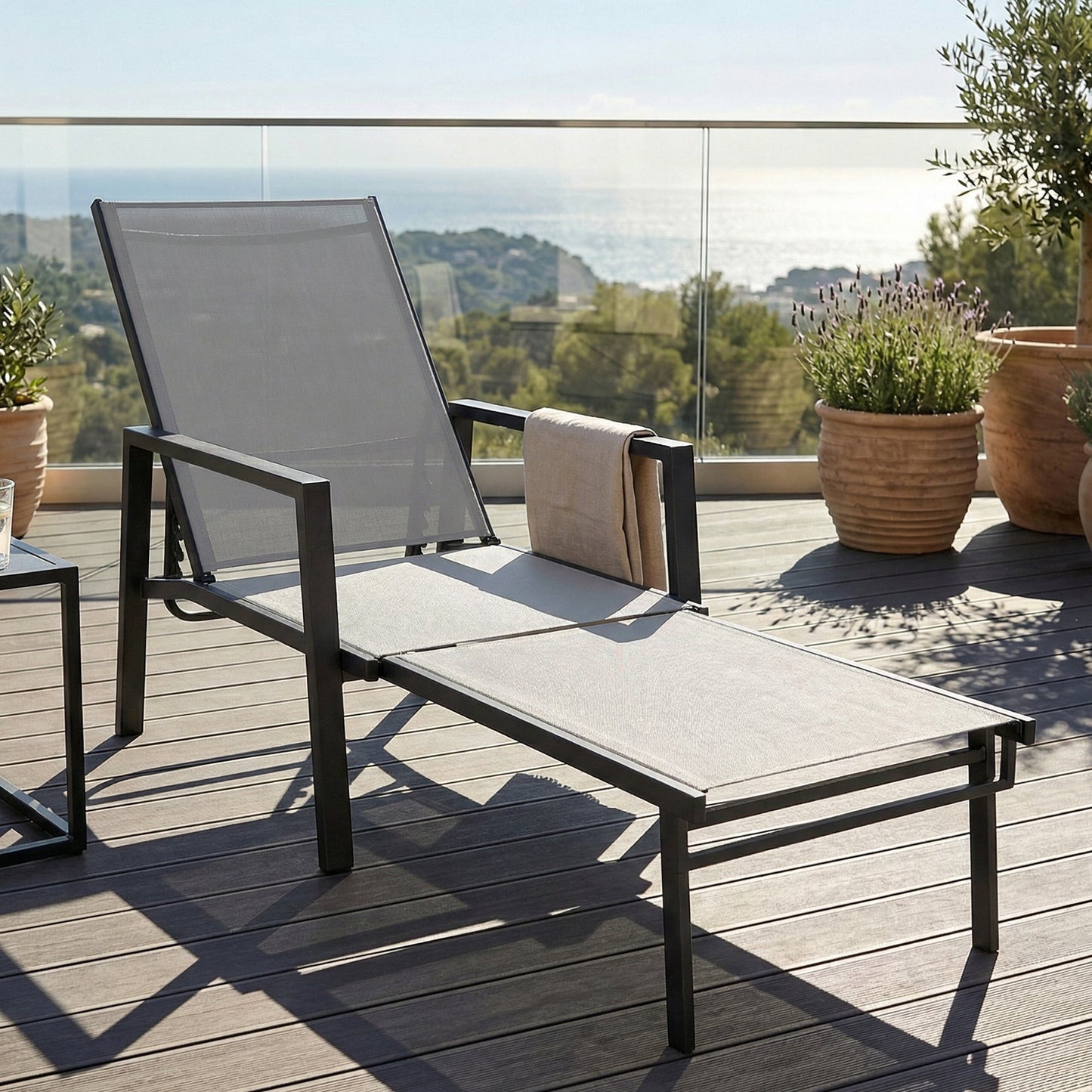 Sun Lounger with Retracable Footrest, 5-Position Adjustable Reclining Garden Lounger, Garden Chaise Lounge Sunbed Recliner Chair with Steel Frame for Beach, Porch, Patio, Camping, Dark Grey