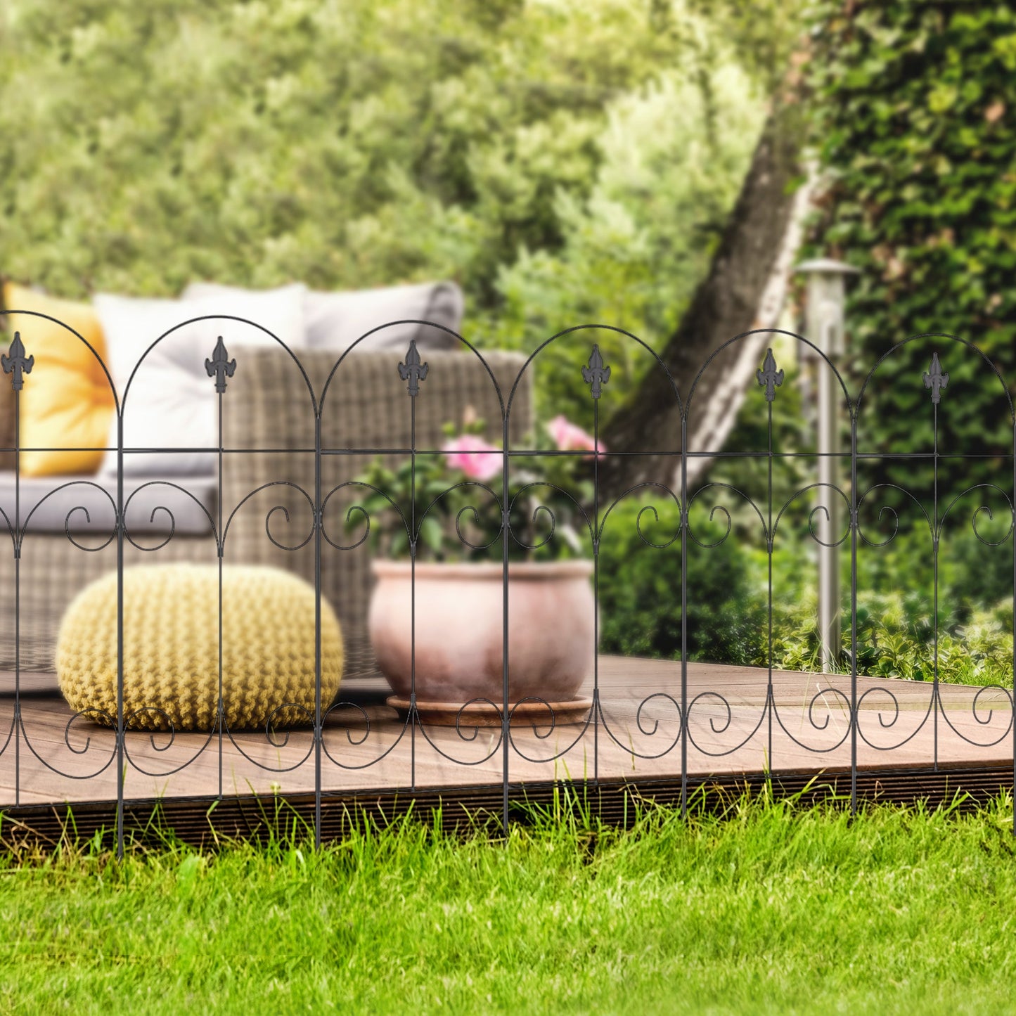 Decorative Garden Fencing, 8PCs 44in x 12.5ft Outdoor Picket Fence Panels, Rustproof Metal Wire Landscape Flower Bed Border Edging, Black